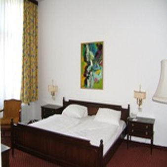 Grand City Hotel Berlin Zentrum Exterior foto